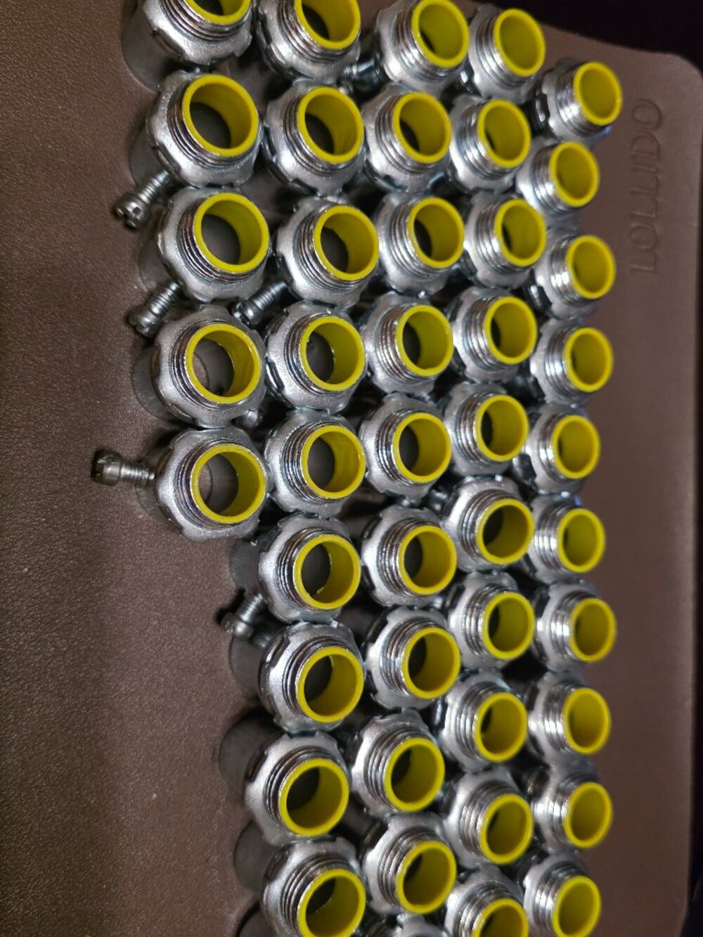Connector - 1/2 Inch - New (Lot of 45)-Hubbell Electrical / RACO 2122 Set Screw